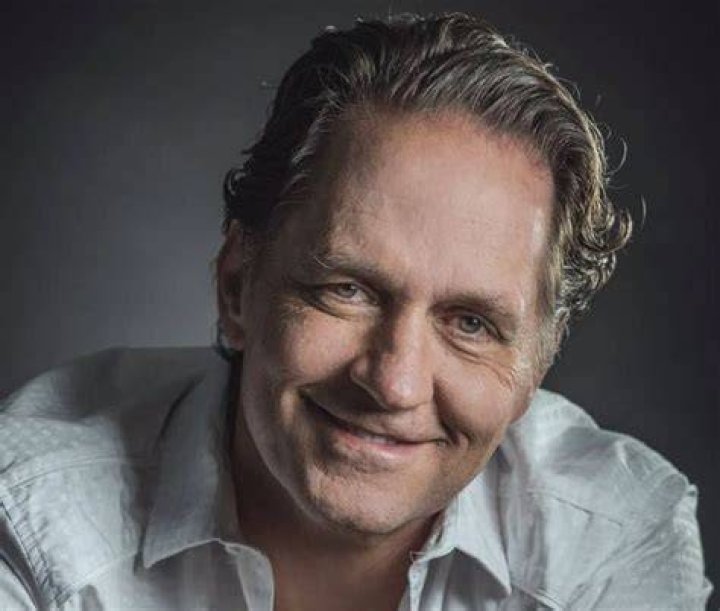 Guy Ecker