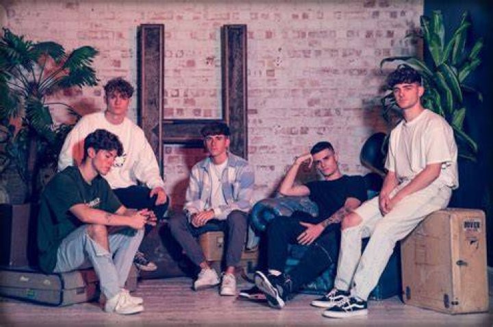 Introducing: THRILLCHASER - CelebMix