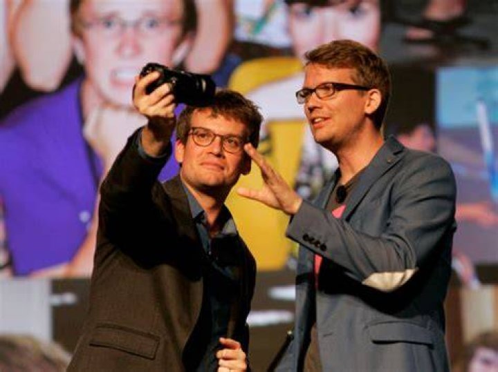John Green Asks Fans to Help Defend Looking for Alaska 5