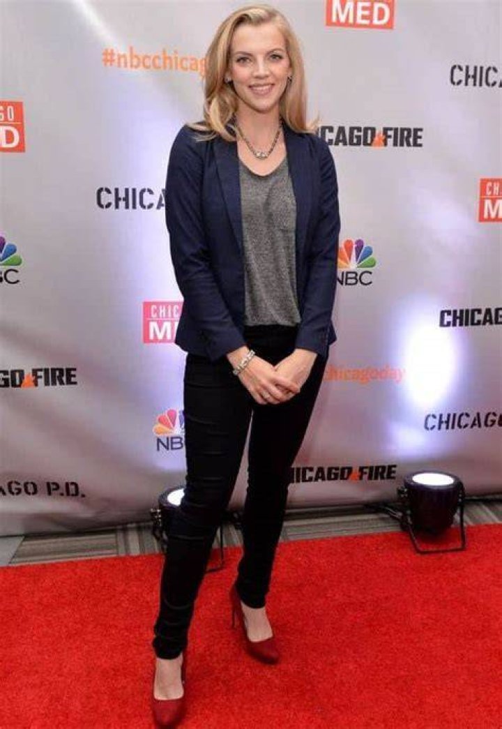 Kara Killmer&rsquo;s Wiki, Height, Dating, Married, Husband, Parents