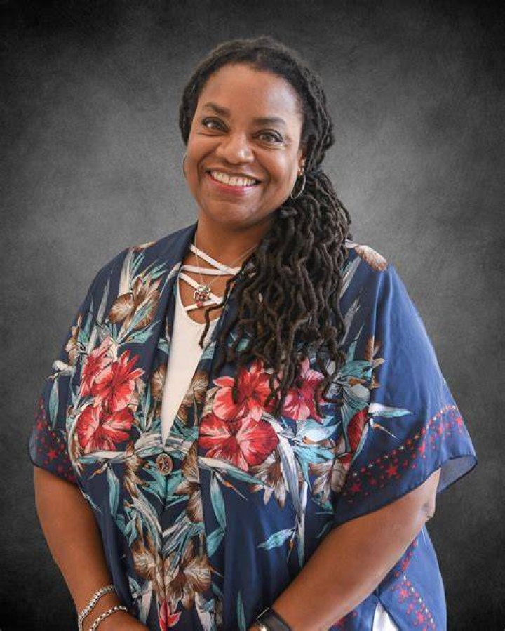 Linda Johnson, Scott Johnson's Wife