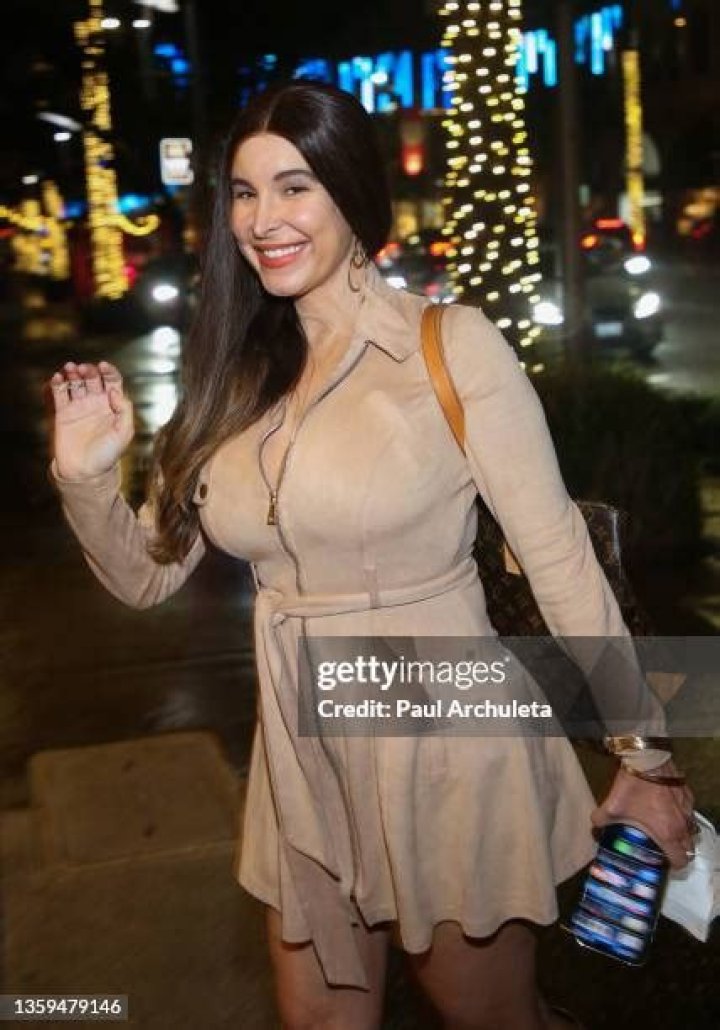 Mayra Veronica